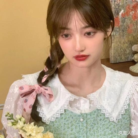 杨超越 杨超越是整了吗?怎么突然美成王祖贤了?