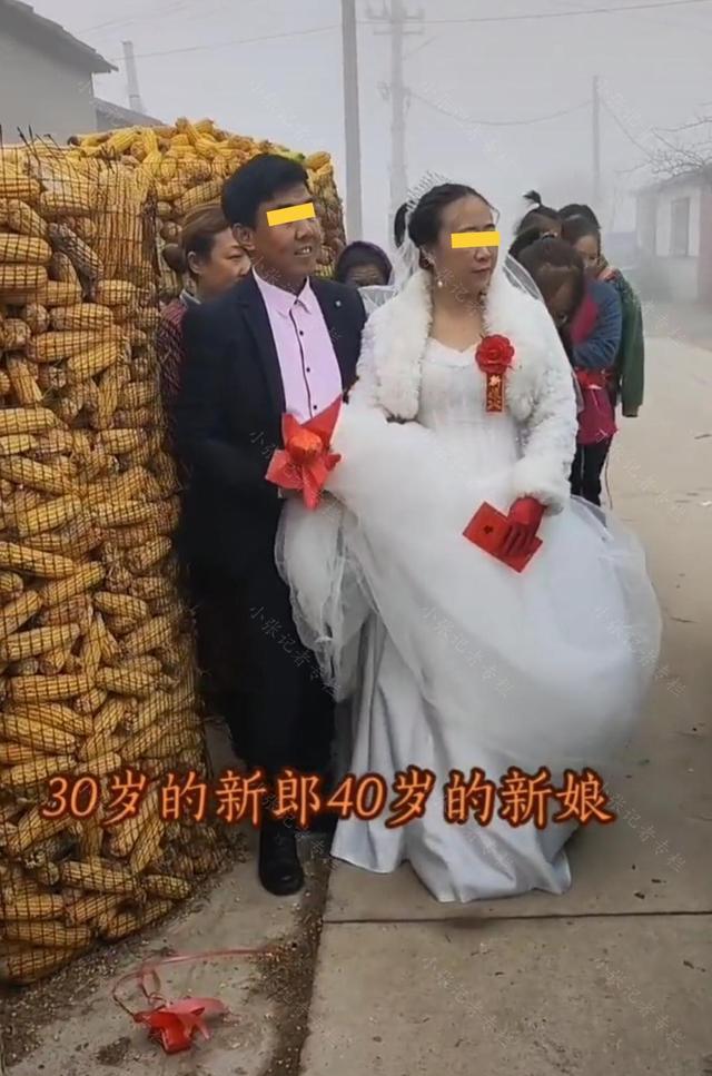 30岁男子花18万彩礼,把40岁二婚女娶回家,父亲:能生娃就行