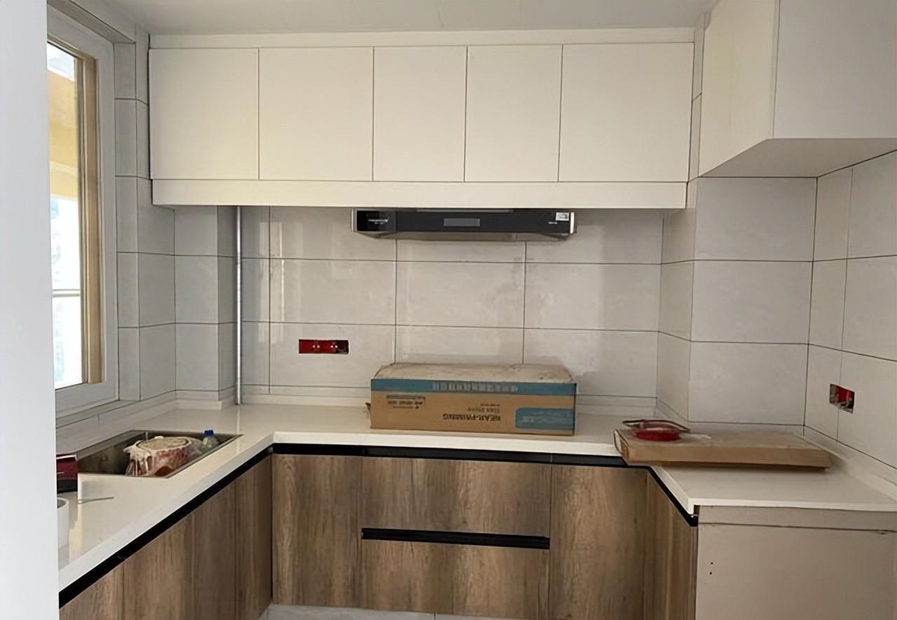 这是我见过最省钱的装修了,还没家具花了6W,效果非常极简