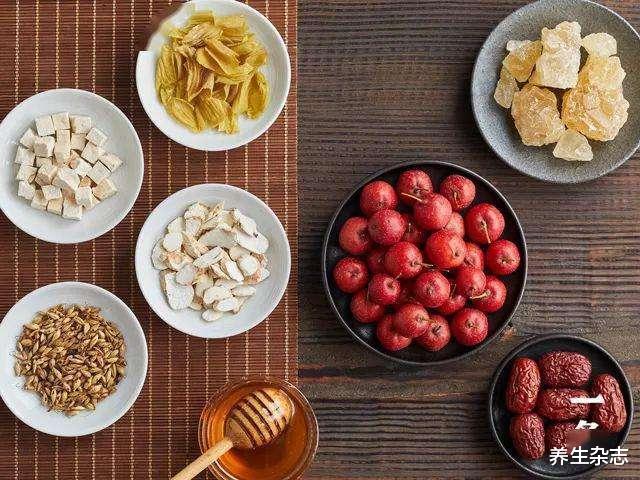 睡眠|儿科主任：睡觉时若有3种表现，脾胃或已“烂如渔网”，尽早检查