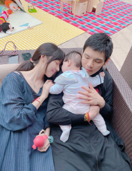 李现|郭碧婷38岁生日，父亲连发动态祝福女儿，向佐和向太暂未发声