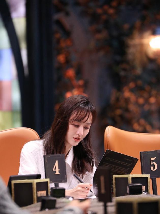 豆瓣|《大侦探8》王鸥魏晨成全cp谈判破裂,王鸥撒娇式要牌遭王勉嫌弃