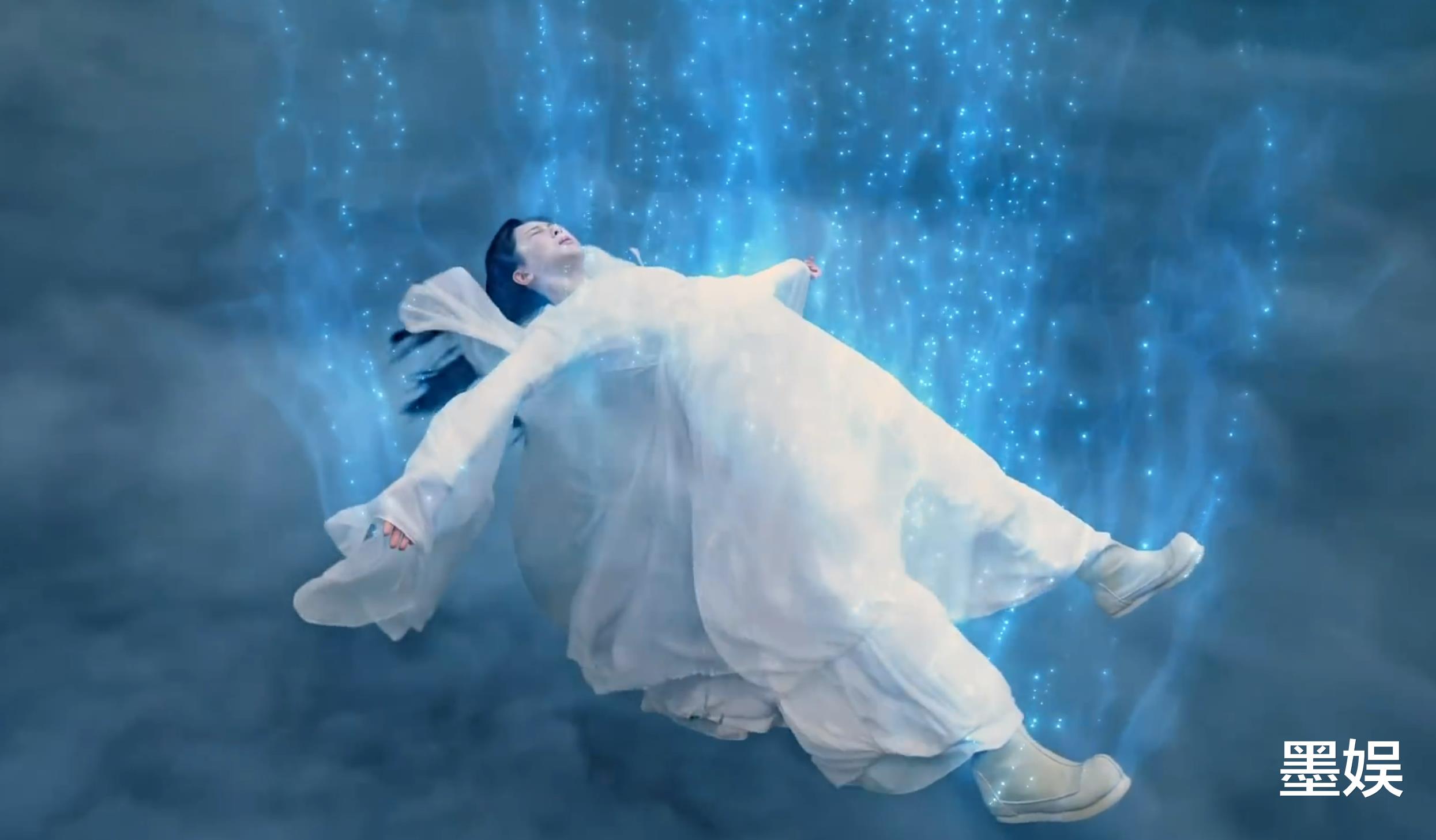 杨紫|她演了《沉香如屑》又好像没演，千篇一律的造型正在毁掉杨紫