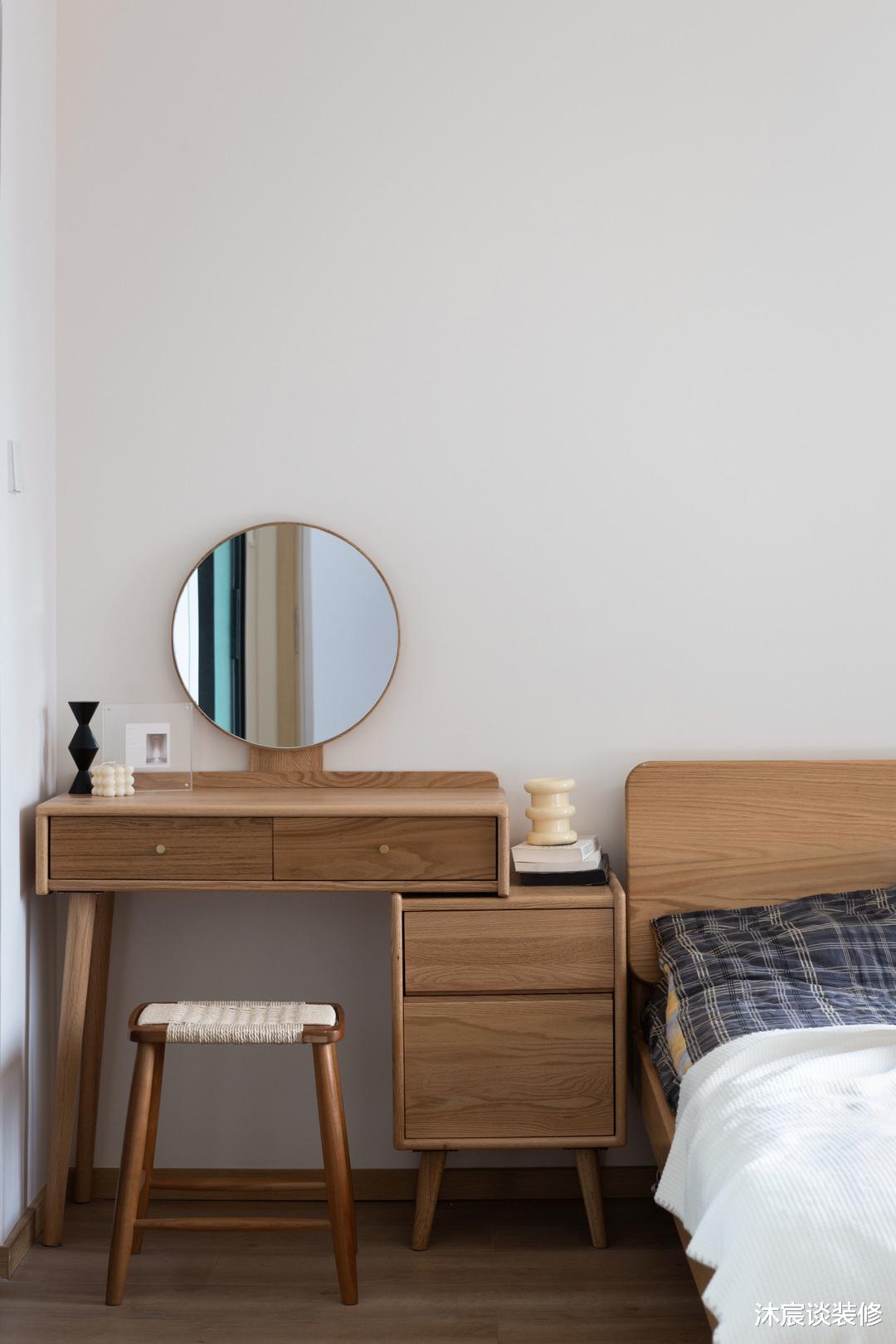 想省钱又要长久不过时,完全可以相信简约原木风,久待而不腻