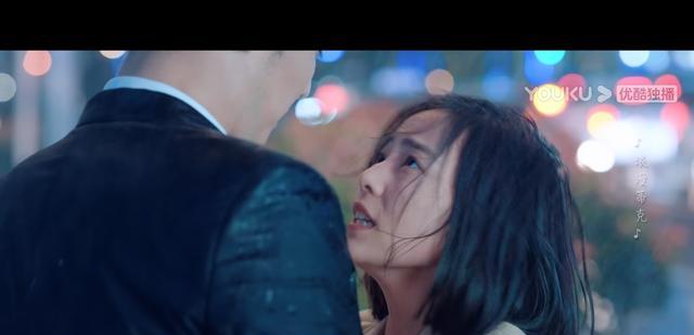 沈嘉男|封存十多年的覃天，为何心动于沈嘉男？答案其实就藏在两个细节里