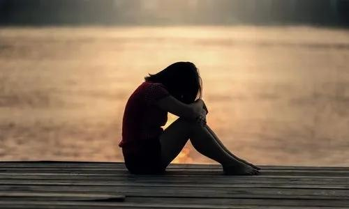 2018年，湖南男子惨死家中，凶手竟是15岁女儿，背后真相值得反思