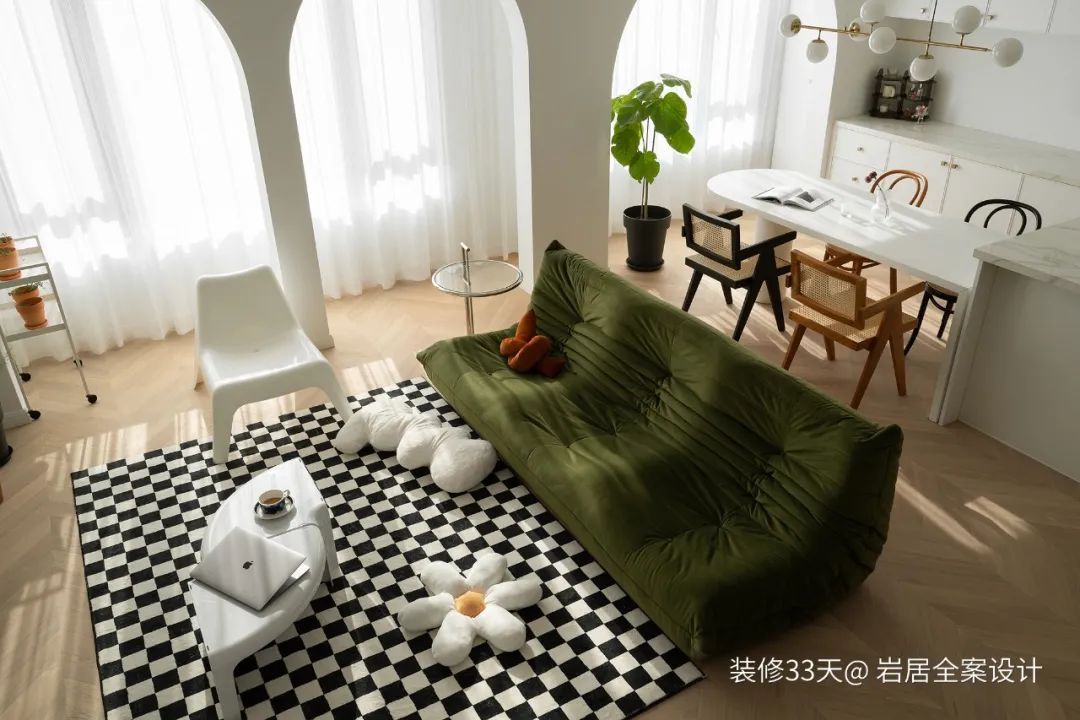 装修设计：90后夫妻简法轻奢混搭跃层