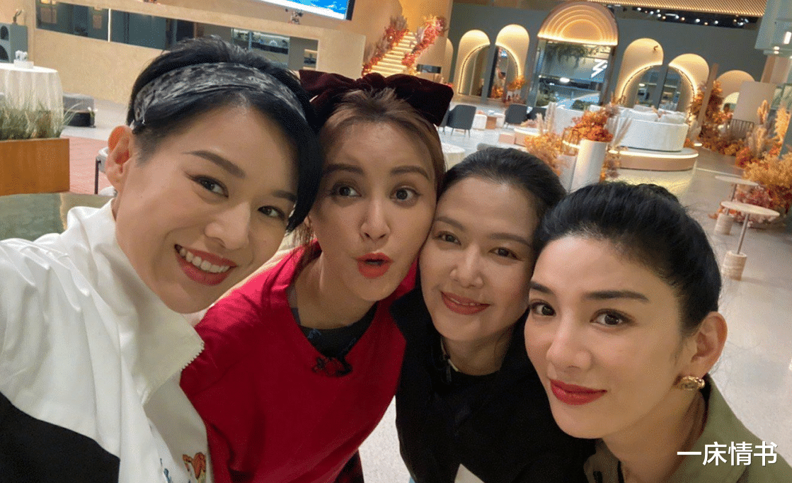 超女|《浪姐》里的超女们，为什么只有她俩逆袭翻红了