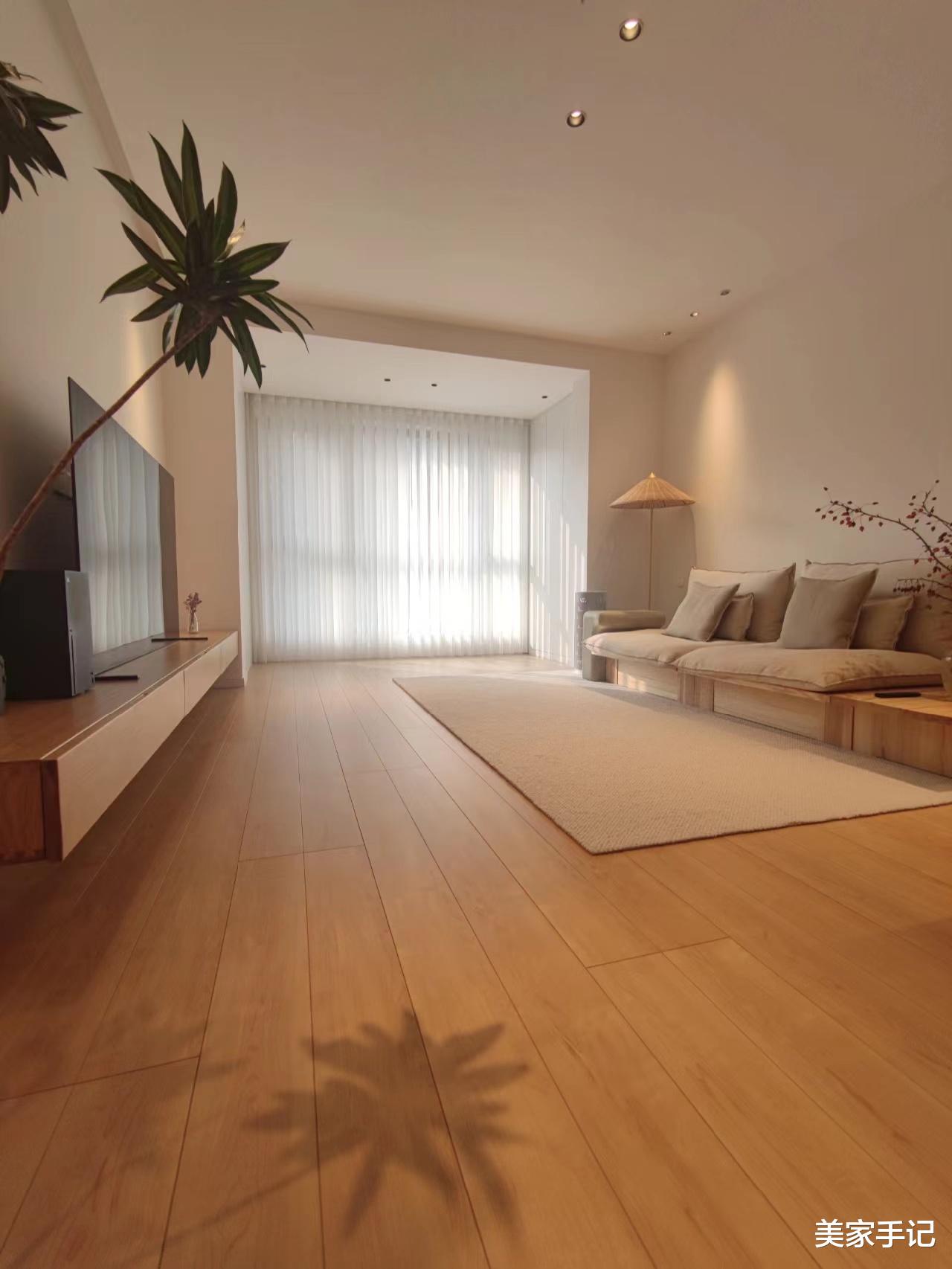 走进她家才知道什么叫比样板间还要美,舒适又温馨,是理想中的家