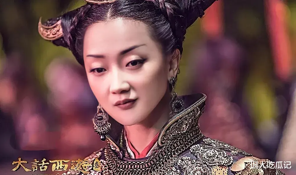 张瑶|张瑶:做歌手被央视捧,做演员被贵人捧,逼婚高富帅,真是个狠人