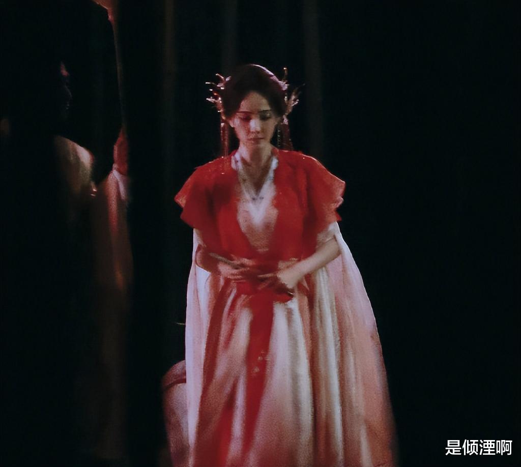 龚俊|杨幂《狐妖小红娘》红衣路透曝光！龚俊白衣也不错，状态令人惊艳