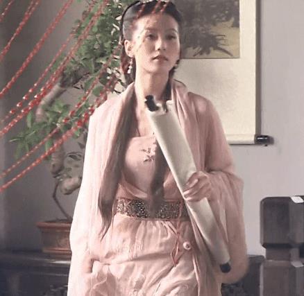 撞衫|诗诗穿过紫萱的衣服，梦华录、清平乐帝后穿同款，这些剧也撞衫了