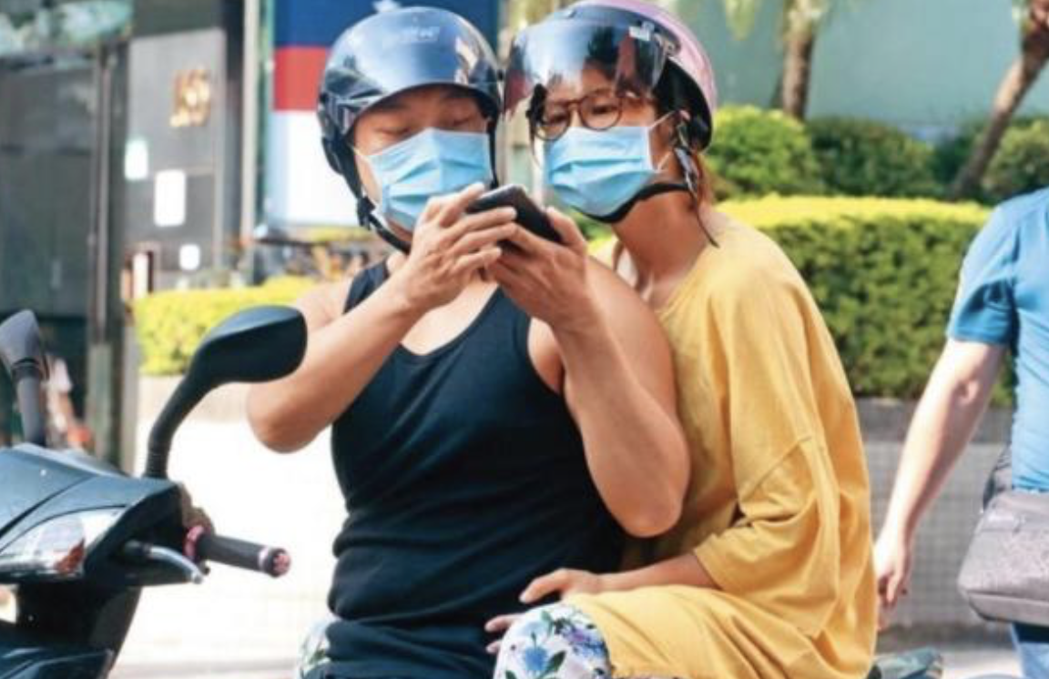 曾沛慈|《终极一班》女主曾沛慈官宣结婚！丈夫长相憨厚，求婚时被感动哭