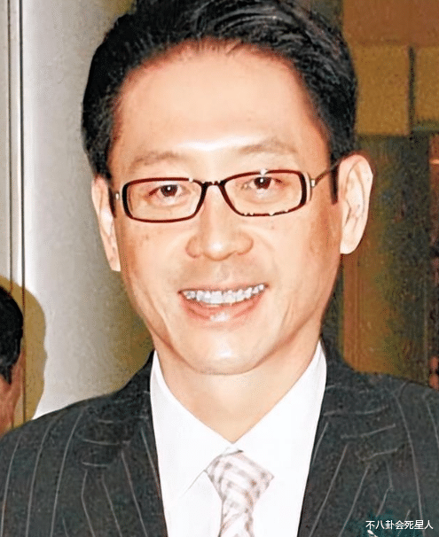 许晋亨|港台“女星狙击手”富豪?现状:坐轮椅,至今未婚,72岁还想追4胎