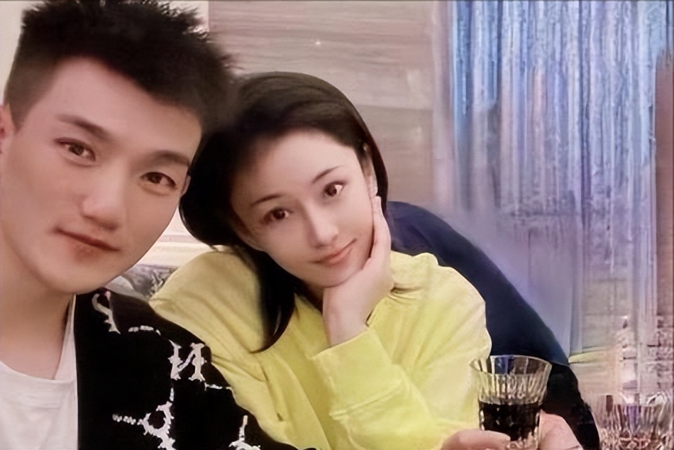 张馨予|嫁军人何捷4年,如今面色憔悴自称“单身汪”,张馨予到底怎么了