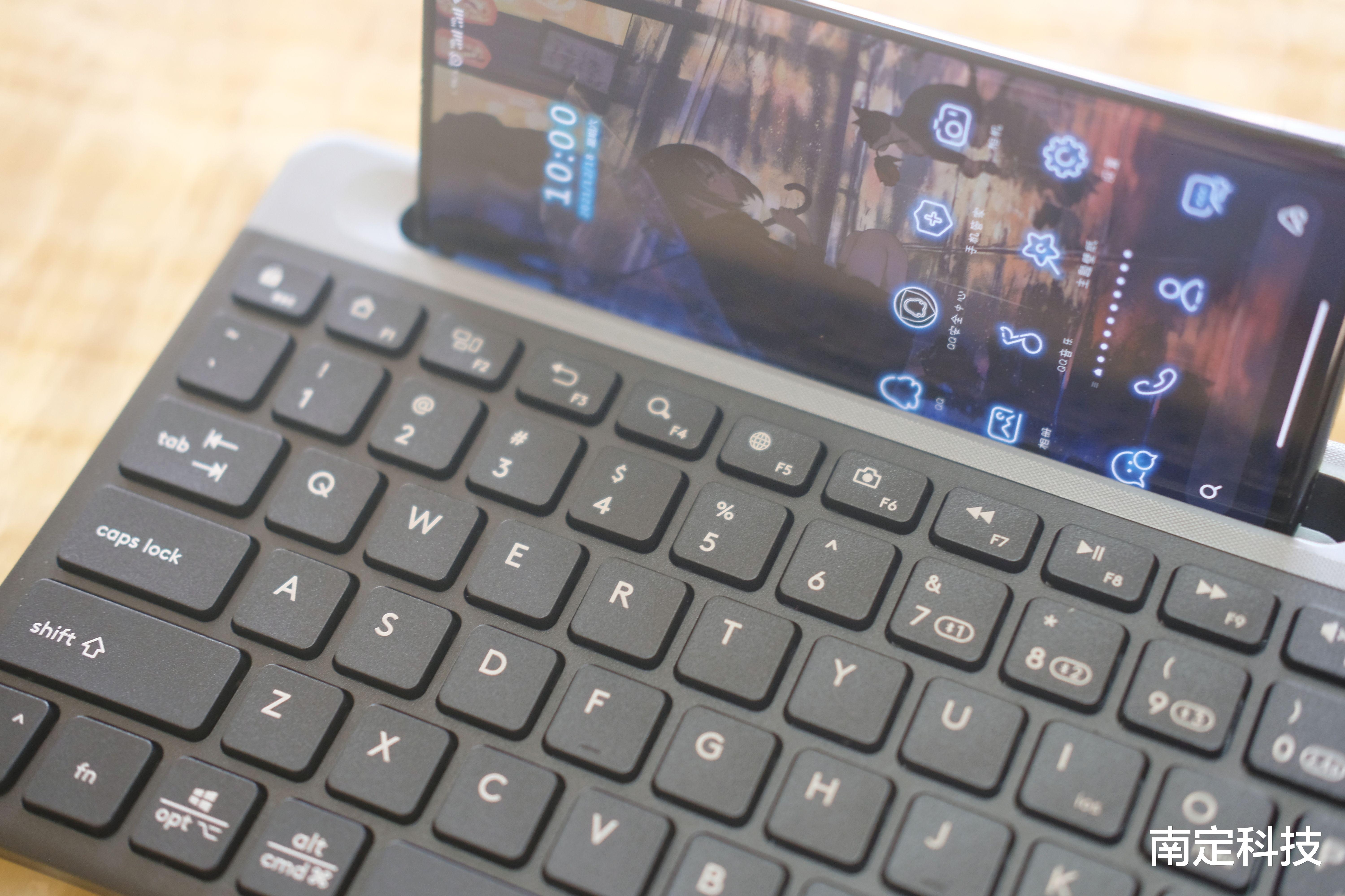 键盘|双飞燕飞时代键鼠使用体验：无线蓝牙多模，平价办公最优选