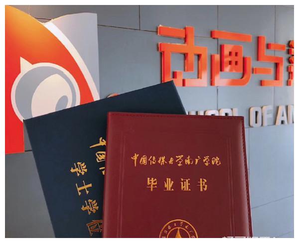 李佳琦|李佳琦与助理相爱相杀？旺旺职场逆袭路，业务能力出众性格还好？