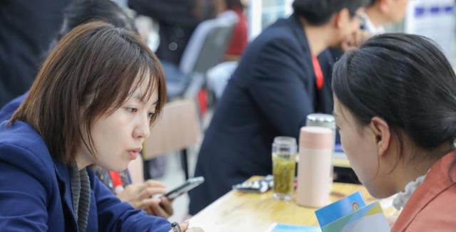 大学|22年本科“红牌专业”榜单，就业率大幅下滑，你的专业在其中么