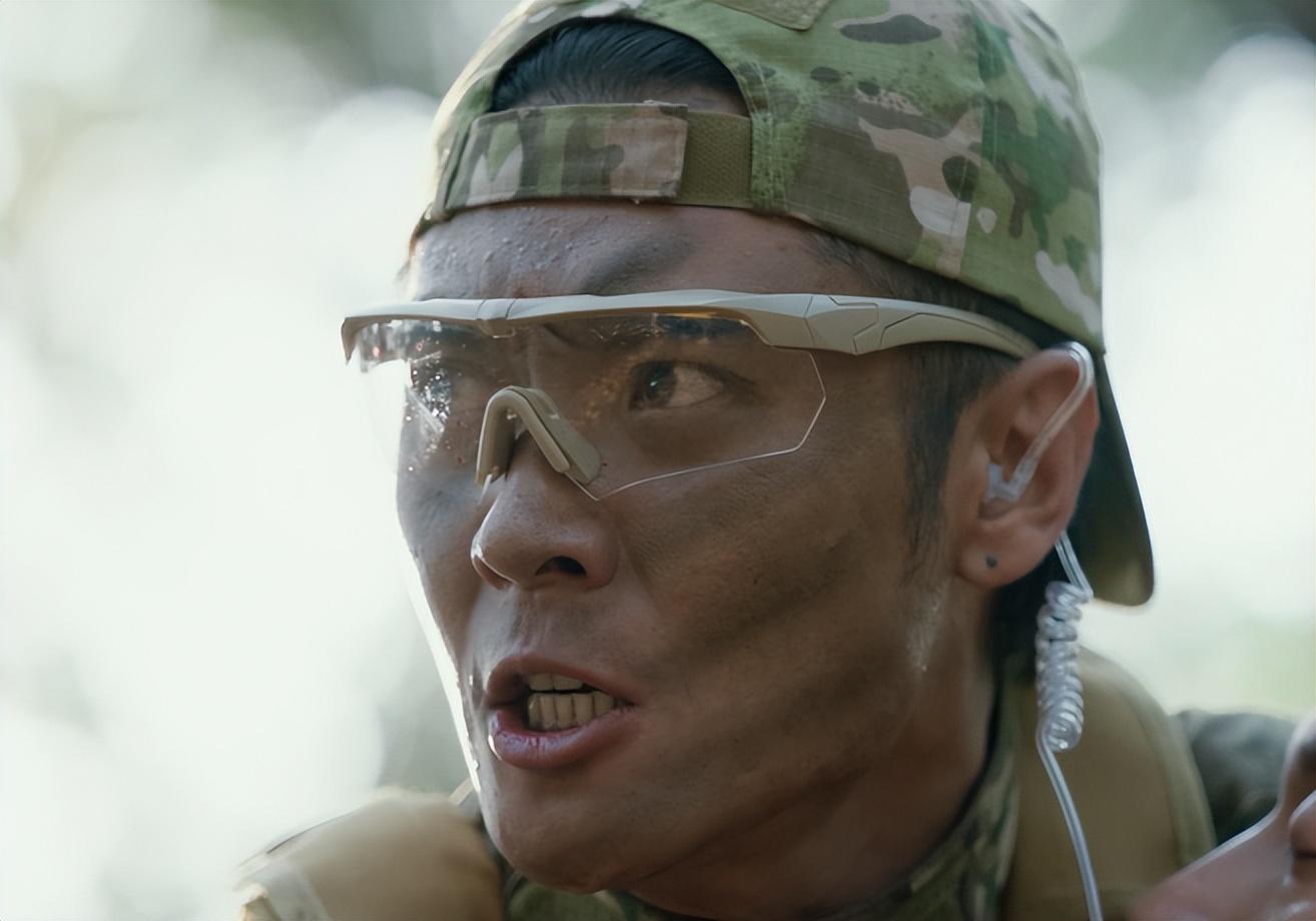 《勇者无惧》仅播2集,收视率直逼第一!两大卫视抓到“王炸”剧了