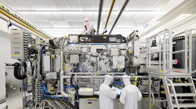光刻机|仨月3台EUV光刻机,ASML开始“顶不住”了