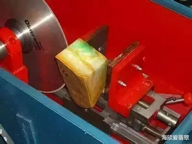 玉雕|详细解析翡翠原石如何切