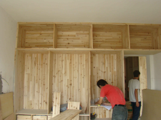 木工做一个衣柜要几天？熟练老师傅3天做完，太给力了