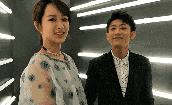 张若昀|刘信达道德绑架上瘾?质问完杨紫,又继续喊话张若昀