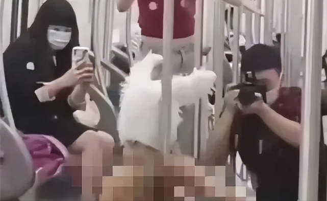 互联网大会|假扮“班主任”？该管管这类型的网红了，网络上应该传递的是正能量