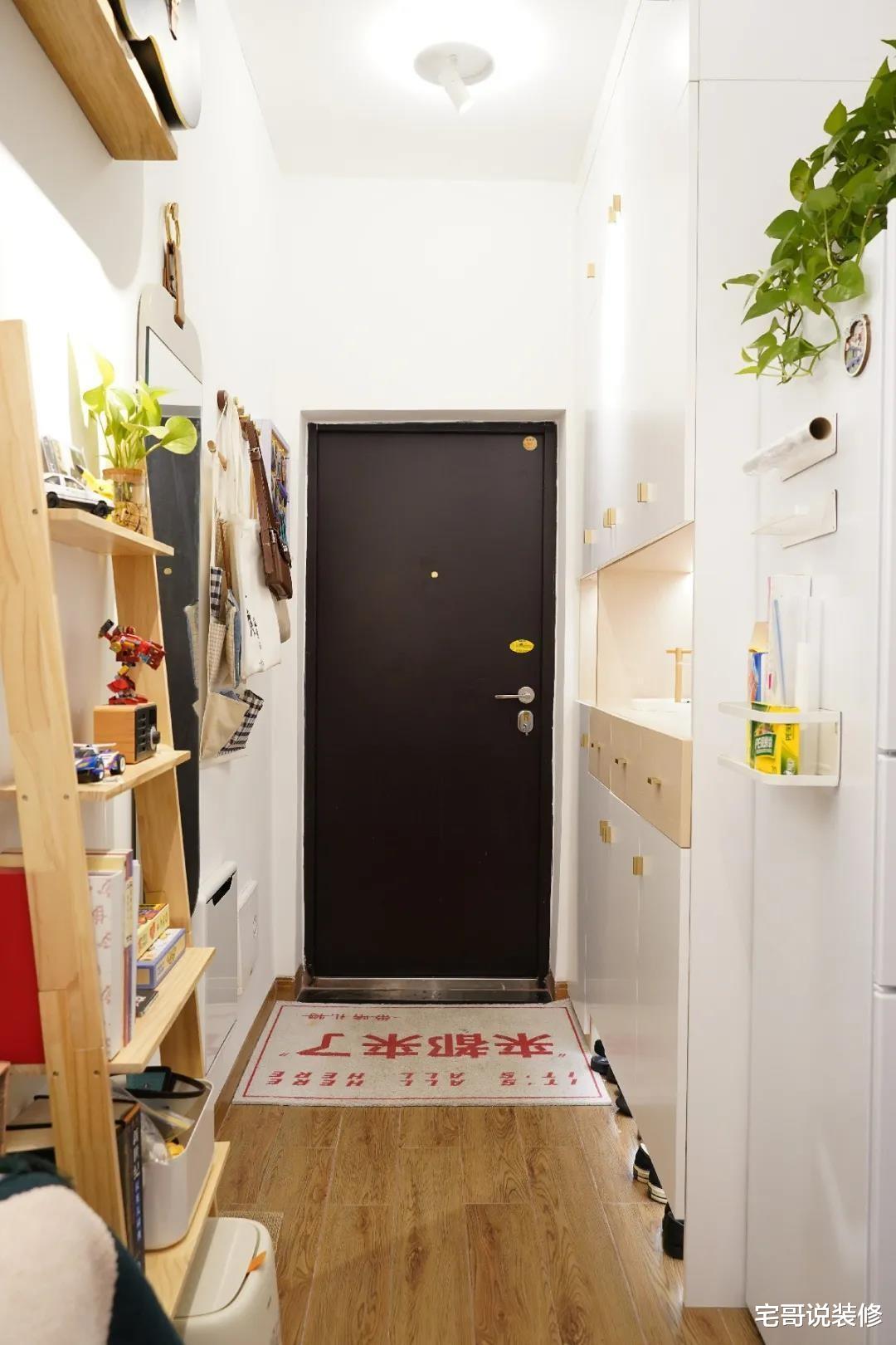 广州32岁小姐姐45㎡的家,虽满是杂物,却被打理得井井有条,羡慕