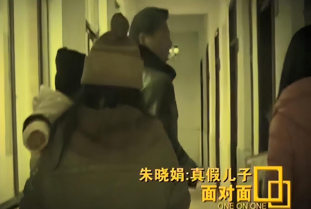 1992年,保姆偷雇主儿子“镇命”,26年后送回:养废了,还给你们
