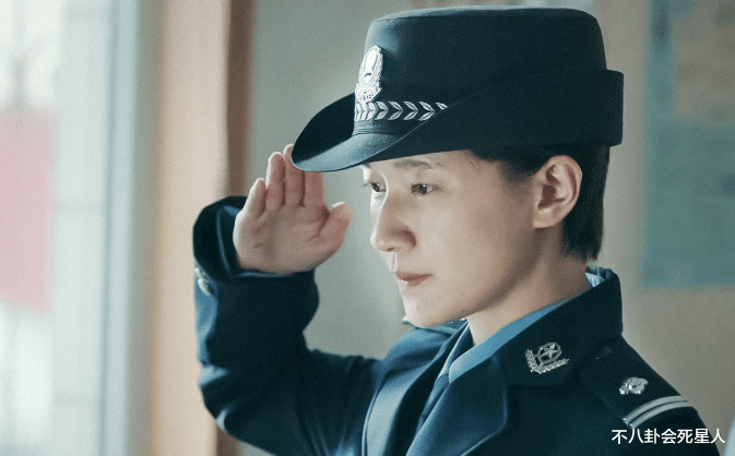 刘涛|刘涛新剧演精英警察,假发明显眼镜抢眼,看看这几位演的女警吧
