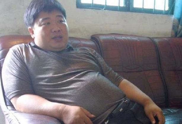 老明星|“无腿老板”唐毅:坐拥上亿资产,娶1.7米美娇妻,活成人生赢家