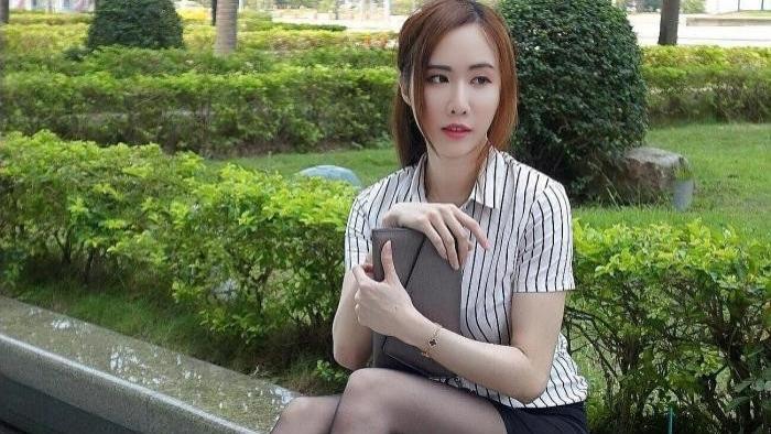 马尾辫 我喜欢逛超市，来附近的小店来杯奶茶，别有一番情趣！