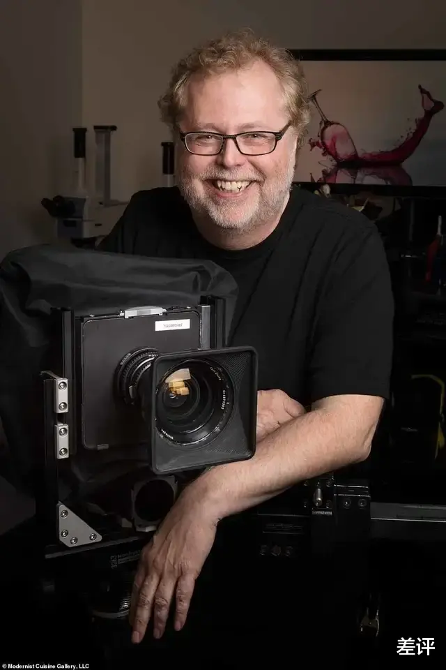 相机|微软前首席技术官,退休后自制一亿像素相机拍雪花?