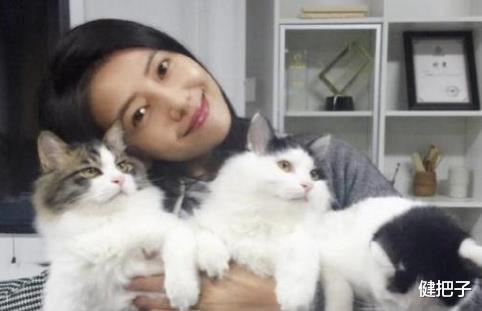 杨幂|参观高圆圆住的豪宅,室内布局既文艺又舒适,不愧是清纯女神