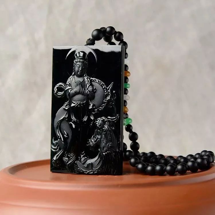 |翡翠界的另类特色——墨翠