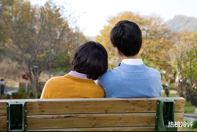 五旬男子行为不端被惩罚,他抱怨的“妻子没兴致”真就是难以解决的事