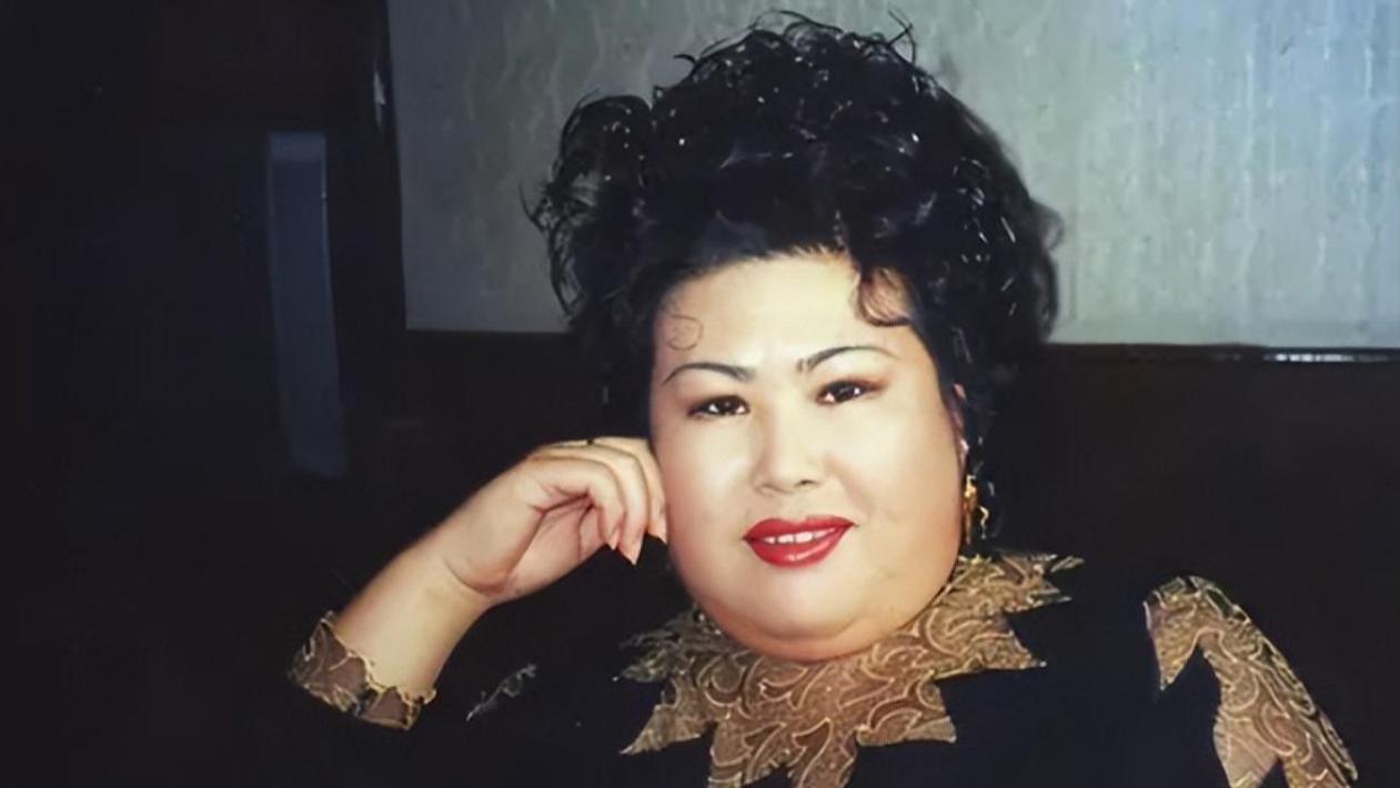 董立范|董立范：戏里戏外都是富婆，59岁仍单身未婚，千万资产恐无人继承