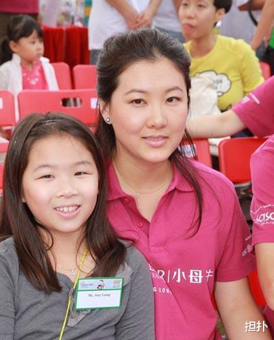 梁锦松|不顾奶奶反对，嫁给了百亿富豪，如今女儿才19岁丈夫却已经70岁