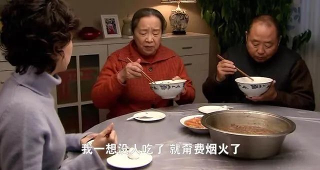 海清|海清的作品全部下架，给所有女人敲响了警钟