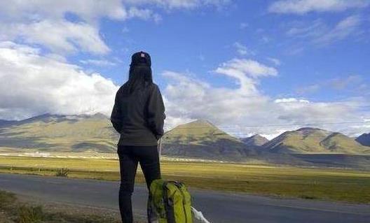 驴友|讨论一下：跟女“驴友”一起去户外旅游露营，住一个帐篷合适吗？