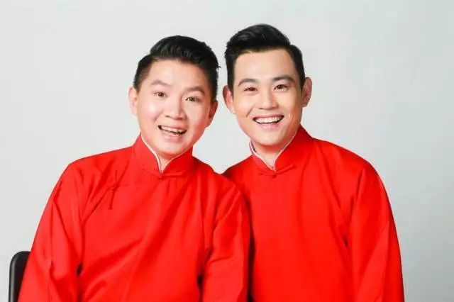 春晚|挤下岳云鹏登春晚,拒郭德纲招安,当众掌掴苗阜,卢鑫玉浩啥背景