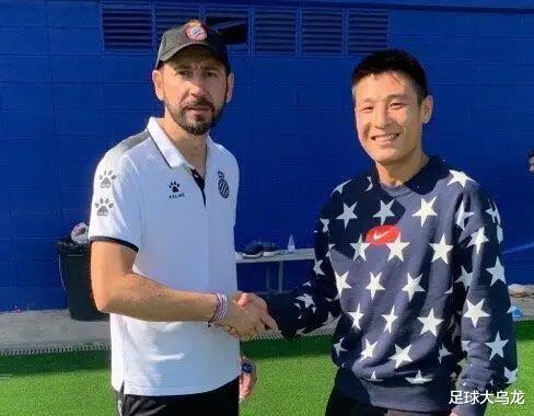 武磊|1-0！西班牙人无解，冲击11年神迹，黄金时间开打，见证武磊进球