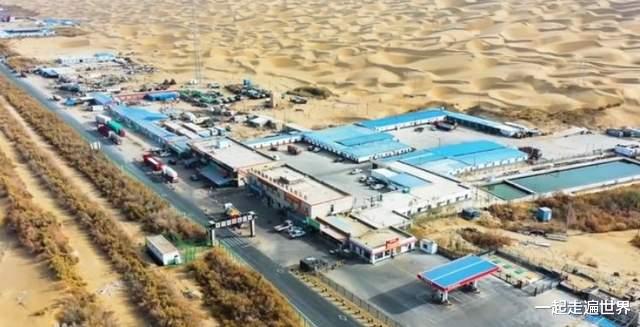 新疆维吾尔自治区|中国第一大沙漠中，藏着一座小镇，人口只有2万余人
