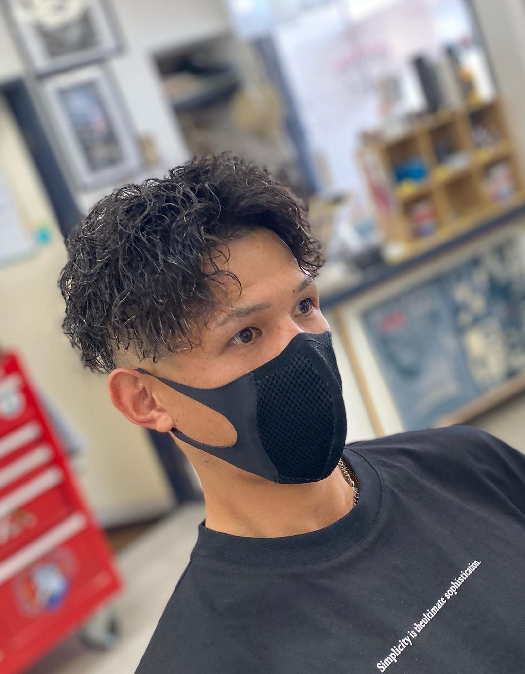 丝袜 今秋换发型，就选这4种，想不帅都难