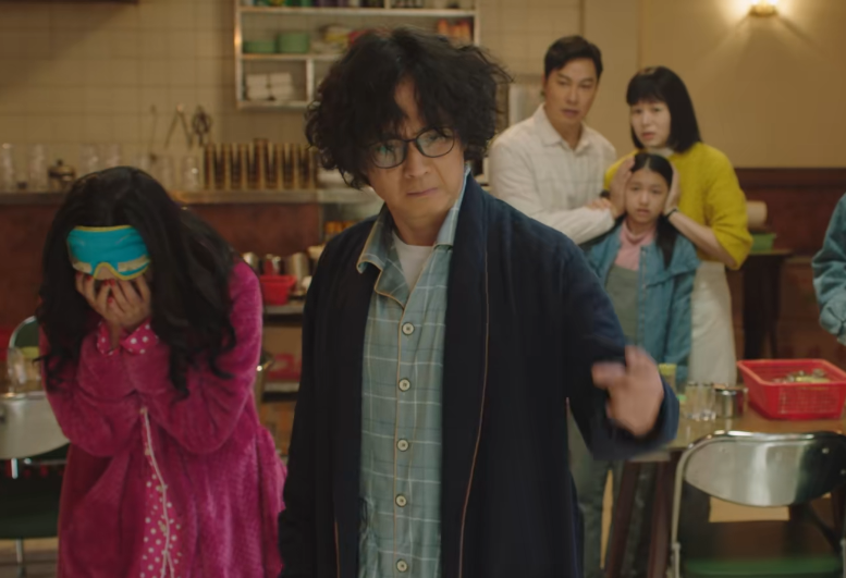 狮子山下的故事|《狮子山下的故事》播出1集,全国收视第二!央视抓到“王炸”了