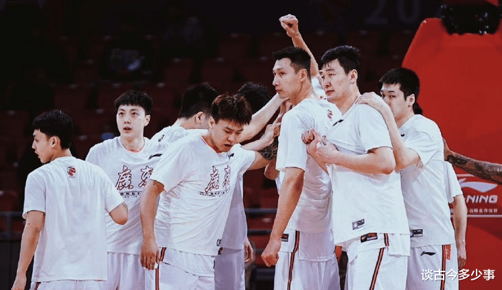 杜锋|泪目！杜锋深夜发文致敬易建联周鹏CBA霸主并未跌落神坛