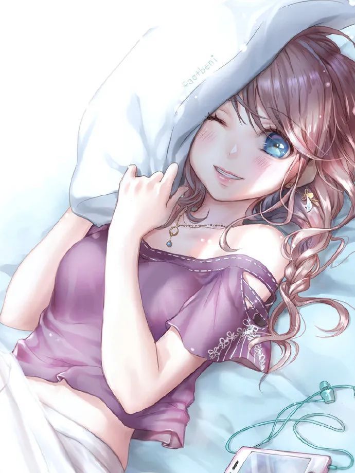 防晒 美少女脸上的彩妆画的好精致,是春天甜腻腻的味道,这谁能不爱