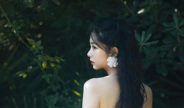 杨洋|这顶级资源，被她拿下了？