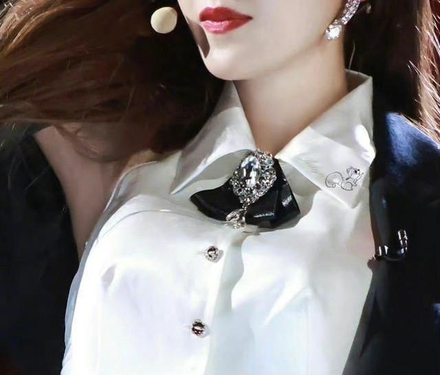 宁静|《浪姐3》再现劣质服装，Twins缺点尽数暴露，宁静头发都要炸开了